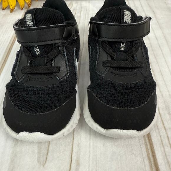 nike revolution toddler shoes 7C - Picture 2 of 7